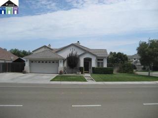 373 Pear Tree St, Manteca, CA 95337-8960