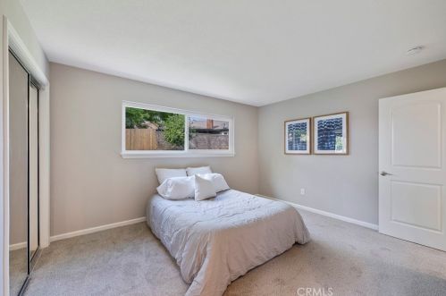 6969 Hillside Ave, Riverside CA  92504-2071 exterior