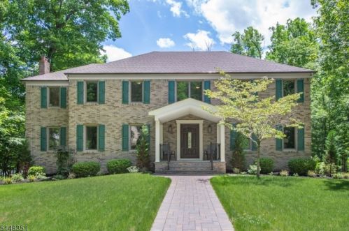 15 Ripplewood Dr, Dover, NJ 07869-3818