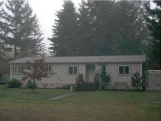 12134 Hillcrest Dr, Yelm, WA 98597-9557