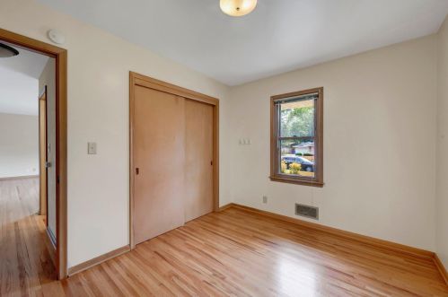 3932 Homewood Ave, Saint Paul MN  55110-4507 exterior