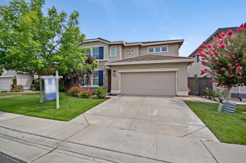 3125 Tree Swallow Cir, Elk Grove, CA 95757-8111