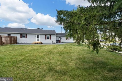 512 Poplar St, Hanover PA 17331-4928 exterior