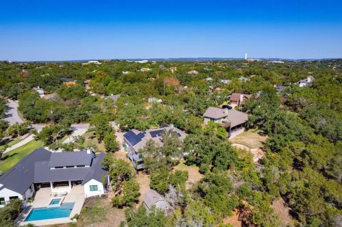 313 Flamingo Dr, Austin TX  78734-4705 exterior