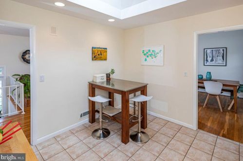 15 Robert Rd, Princeton NJ  08540-5332 exterior