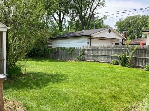 5833 Church St, Morton Grove, IL 60053-2471
