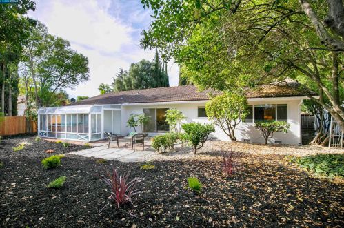 1764 Sattler Dr, Concord CA  94519-1511 exterior