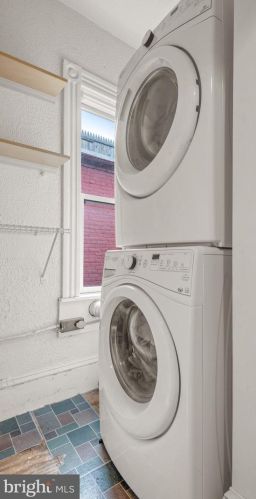 232 Walnut St, Lancaster PA  17602-2342 exterior