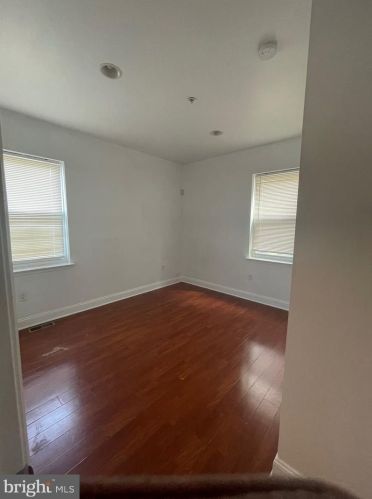 2255 12th St, Philadelphia PA  19133-1033 exterior