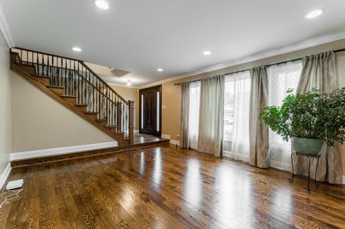 1502 Frank Ave, Bannockburn IL  60015-3523 exterior