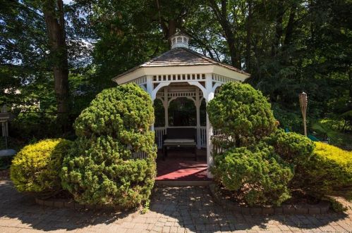 16 Stearns St, Killingly CT  06239-2922 exterior