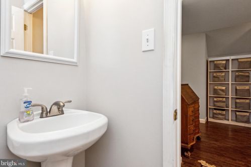 312 Arundel Bch Rd, Severna Park MD 21146-3312 exterior