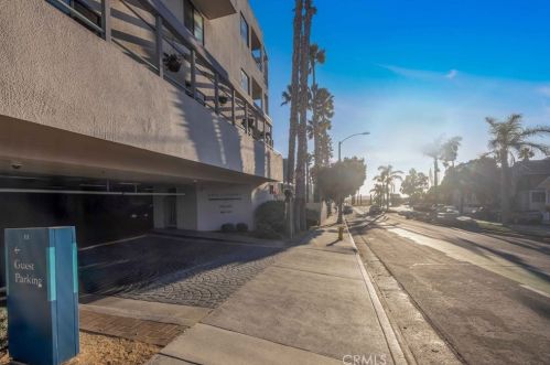 140 Ocean Park Blvd, Santa Monica CA  90405-3569 exterior
