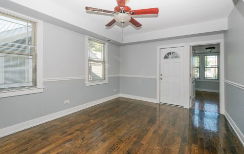 4236 Sawyer Ave, Chicago, IL 60618-1210