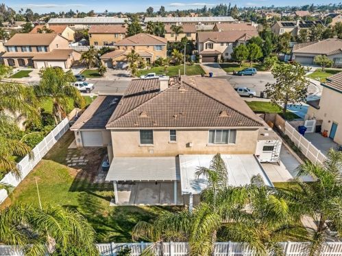 19445 Mi Casa Ct, Riverside CA  92508-6827 exterior