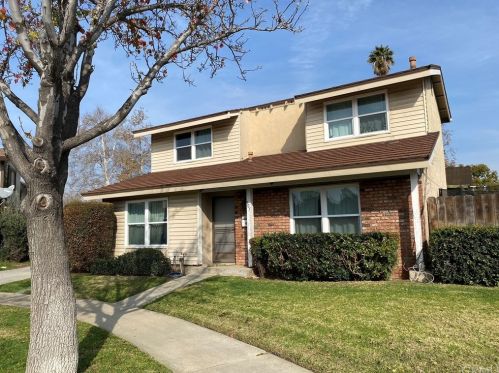 905 18th St, Santa Ana, CA 92706-3001