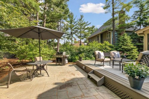 8932 Hunters Trl, Saint Paul MN  55125-9182 exterior