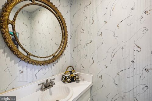 11304 Monticello Ave, Silver Spring MD 20902-3032 exterior