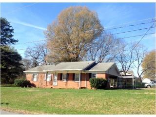 5037 Springhaven Dr, Conover, NC 28613-8573