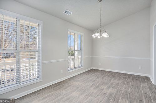 5858 Mistyview Dr, Rex GA 30273-1153 exterior