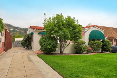 1324 Moncado Dr, Glendale CA  91207-1832 exterior
