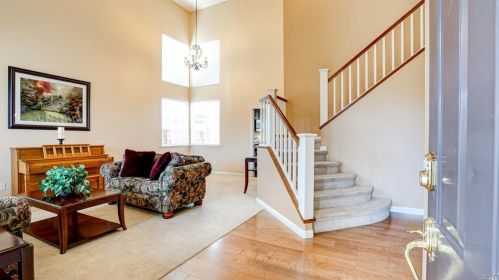 8873 Wisteria Way, Windsor, CA 95492-8371
