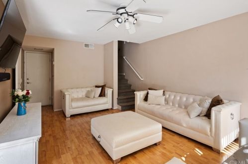 5465 Candlewood Cir, Anaheim, CA 92807-1548