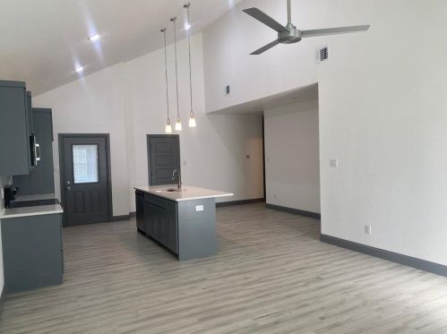 823 Arlington Ave, Fort Worth TX  76104-6035 exterior