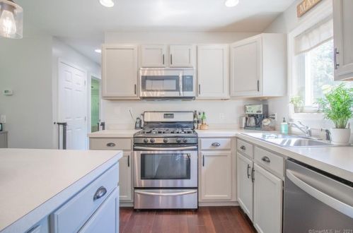 20 Stagecoach Rd, Exeter CT  06249-1647 exterior