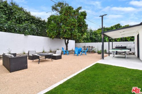 15220 Morrison St, Van Nuys CA  91403-1503 exterior