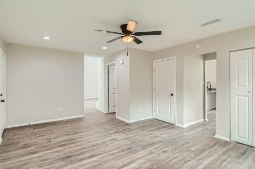 3719 Westminster Dr, Carrollton TX 75007-2449 exterior