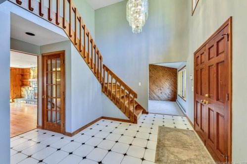 35 Mara Trl, Wapping, CT 06074-2254