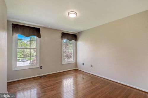 5724 Brothers Partnership Ct, Columbia MD  21045-2601 exterior