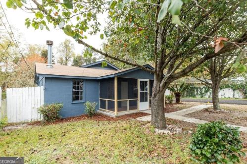 105 New Stillwell Rd, Stillwell, GA 31329-4641