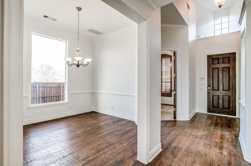 5606 Goodwin Ave, Dallas TX  75206-6215 exterior