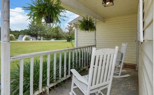 1166 Rock Creek Rd, Toccoa, GA 30577-8017