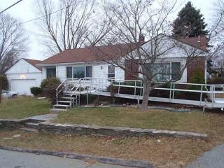 167 Elwyn St, Cranston, RI 02920-6926