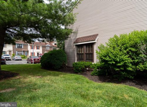 15 Van Buren Pl, Trenton, NJ 08648-4346