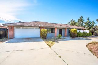 9120 Hickory Ave, Hesperia, CA 92345-3728