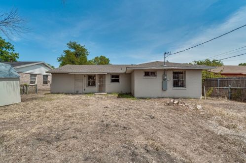 234 Cherry Pt Dr, Dallas TX  75232-3629 exterior