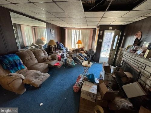 7234 Marsden St, Philadelphia, PA 19135-1225