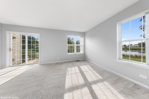420 Lancaster Dr, Pingree Grove IL  60140-9155 exterior
