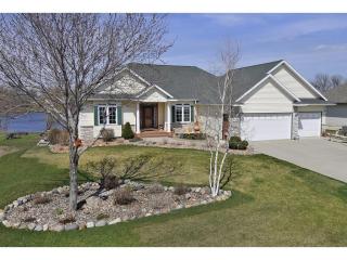 3049 Wells Lake Dr, Faribault, MN 55021-4507