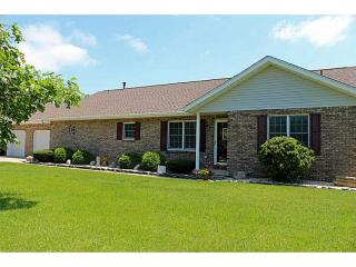 2922 Walnut Grove Ln, Springfield, OH 45504-4356