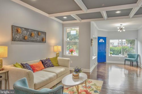 6521 16th St, Philadelphia PA  19126-3512 exterior