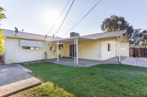 8001 Rosswood Dr, Citrus Heights, CA 95621-1248