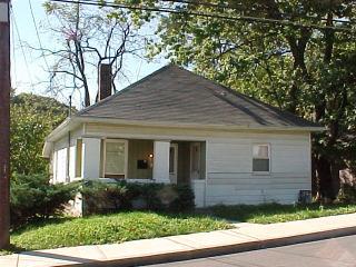 1001 11th St, Blmgtn IN  47404-3200 exterior