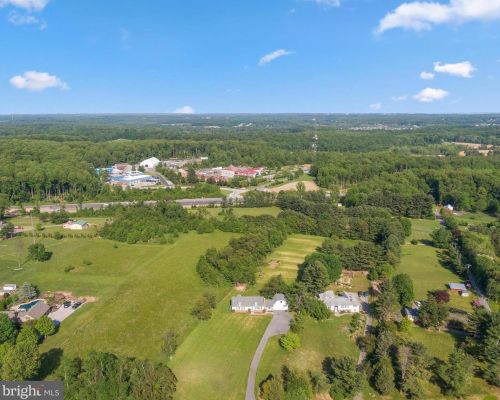 4471 10 Oaks Rd, Dayton, MD 21036-1130