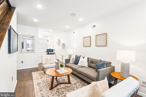 2236 Hancock St, Philadelphia PA  19133-3719 exterior