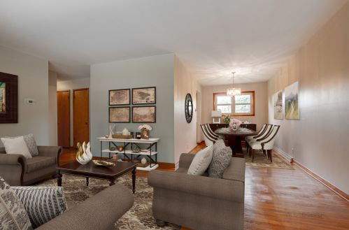 112 Audrey Ln, Mount Prospect, IL 60056-2804